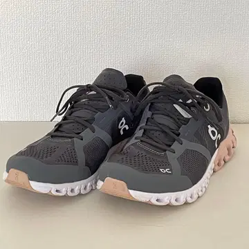 [ on ] cloudflow 스니커즈 러닝화 24