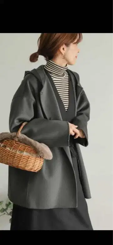 울 후드 숏코트 그레이 어반 리서치 도어스