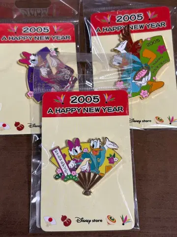 도날드 & 데이지 2005 happy new year 핀즈 3세트