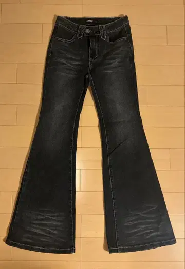 minga london Grace Flared jeans