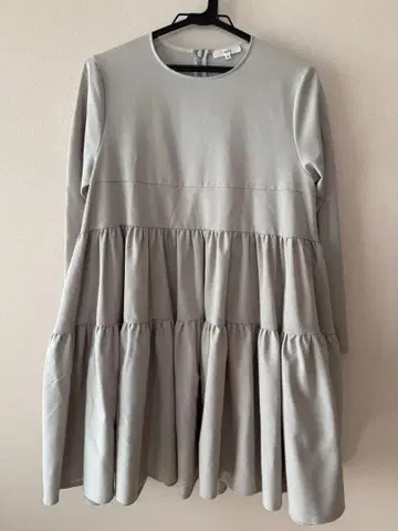 [ 새상품급! 완판템! ] yori 누쿠누쿠 티어드 튜닉 블라우스 36