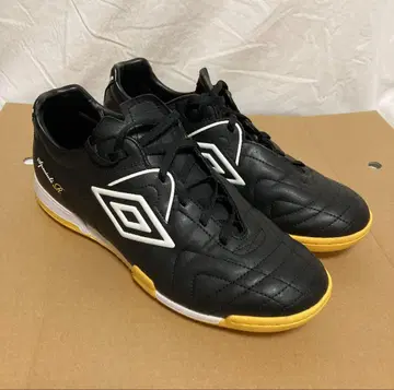 엄브로 풋살화 SPECIALI R CUP 모델 26.5cm