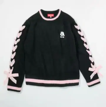 리본 포함 블랙 니트 스웨터