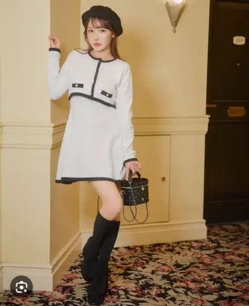 미셸 마카롱 바이 컬러 니트 원피스 화이트