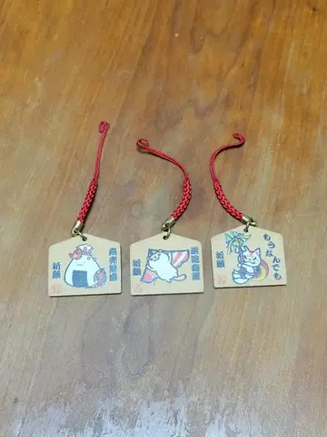 B-SIDE LABEL 에마 미쿠지 오이나리상 모몽가 오니기리