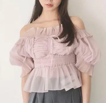 [ 새상품급 ] snidel 개더 프릴 오프숄더 블라우스 핑크