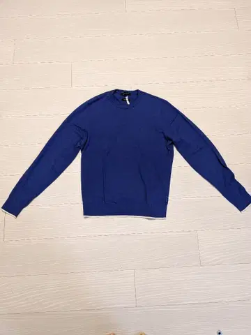 Armani Exchange 블루 니트 스웨터