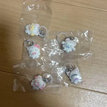 산리오 포근포근 스노우 메지루시 액세서리 가챠가챠