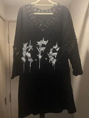 REFLEM K.F.E. 블랙 튜닉 오버사이즈 소매