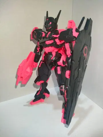 HG 건담 르브리스 (리서큘레이션 컬러/네온 핑크)