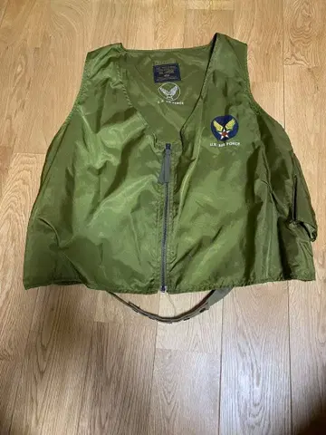 새상품급 U.S. AIR FORCE 라디오 베스트 LARGE