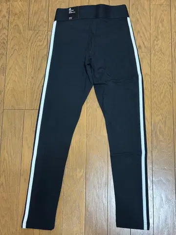 adidas 블랙 스트라이프 레깅스