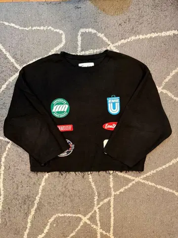 EME STUDIOS 크롭 트레이닝복 블랙