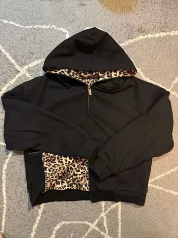 antidote 후드 부착 블랙 자켓 M 사이즈