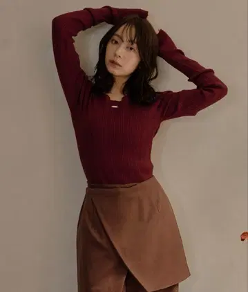 리브 버건디 긴팔 상의 M