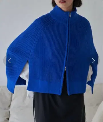 VACANCY 케이프 지퍼 니트