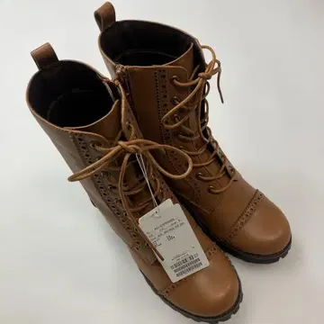 핑크하우스 카멜 가죽 레이스업 부츠