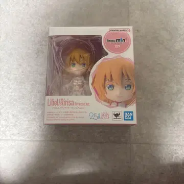 BANDAI 릴리엘/리리사 피규어