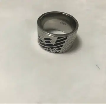 엠포리오 아르마니 반지
