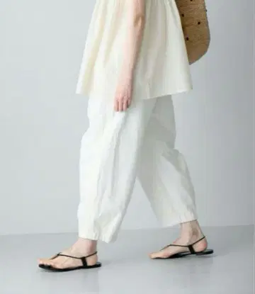 카구레 코튼 크롭 팬츠 미사용 새상품 새상품급