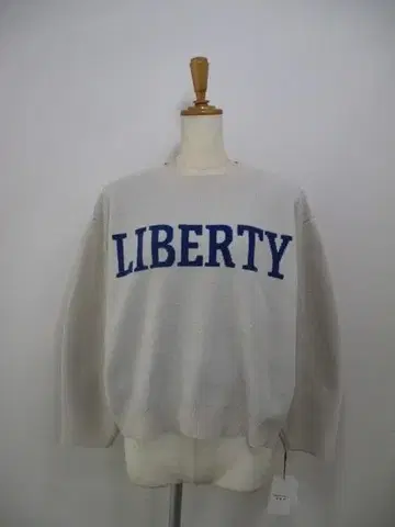 디니테코리에 새상품 벨로아 모어 로고 니트