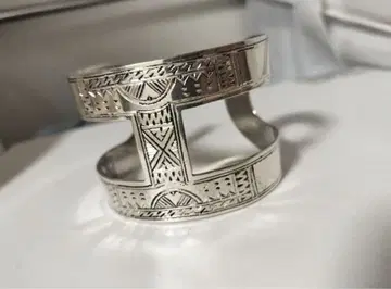 투아레그 실버 H 뱅글