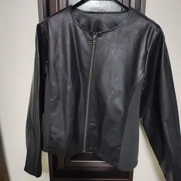 블랙 가죽 자켓 정가 1만 엔