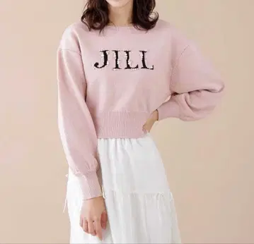 JILLbyJILLSTUART 질스튜어트 로고 자카드 비쥬 니트