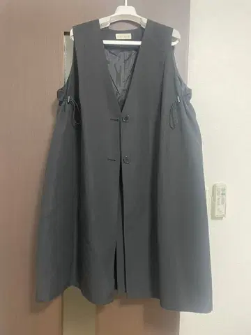 SUMI STYLE 그레이 슬리브리스 베스트