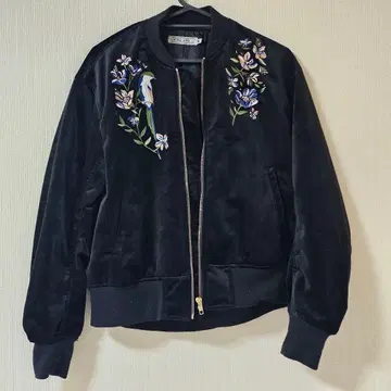 니코앤드 스카잔