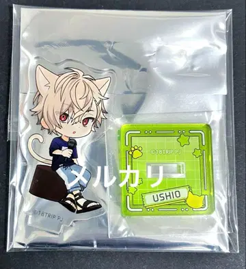 에이트리 18TRIP 마네키네코 아크릴 스탠드 쿠라쿠마 시오