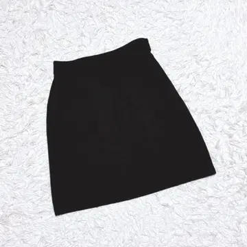 [ mystic ] 미니 스커트 (2) 심플 무지 블랙 뒷밴딩 사다리꼴
