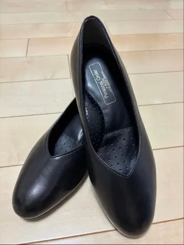 미사용 새상품 블랙 펌프스 23.5cm 일본제