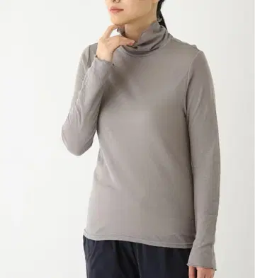 마쉬멜로우 에어 니트 여성 터틀넥 L 사이즈