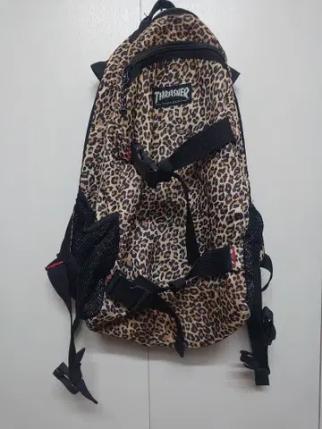 THRASHER 백팩 레오파드
