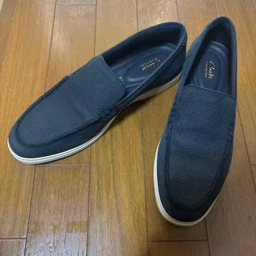 Clarks 네이비 슬립온