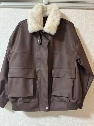 [ 새상품급 ] 퍼 옷깃 부착 가죽 자켓 브라운