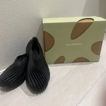 ALIVEFORM ARMIS LOW CHARCOAL