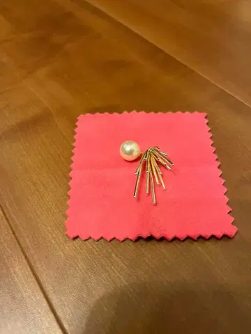 Lamie Down Spark (M) 귀걸이 새상품급