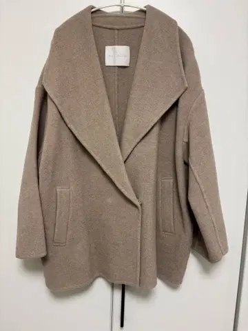 RIVERROTE 베이지 울 리버 코트