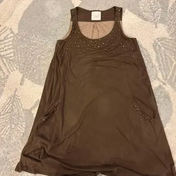 RAYBEAMS 슬리브리스 튜닉 브라운