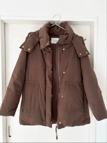 SLOBE IENA 슬로브 이에나 페더라이트 발수 패퍼 다운 36