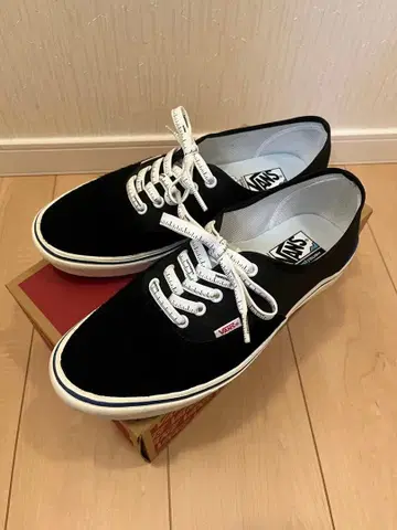 VANS TRIPSTER Comfycush Authentic BLACK