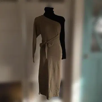 SLY 변형 니트 원피스