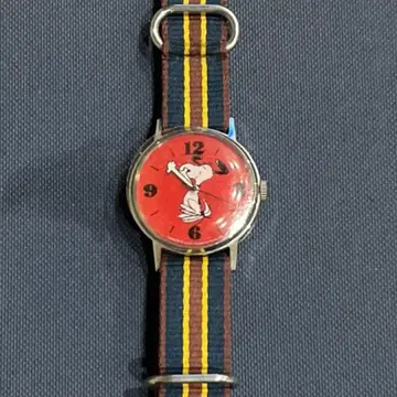 JOURNAL STANDARD 저널 스탠다드 스누피 손목시계