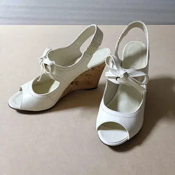 DIANA 22.5cm 웨지솔 샌들