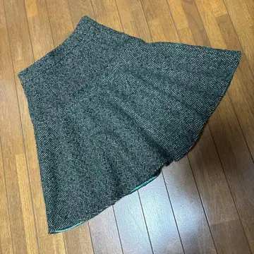 돌체앤가바나 트위드 스커트