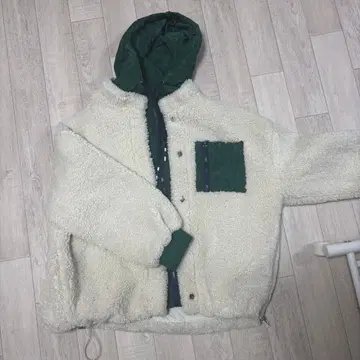 ZARA 퀼팅 보아 아우터