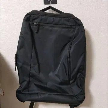 무인양품 심플 블랙 백팩