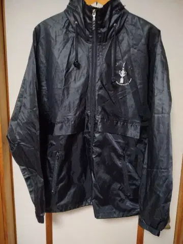 [ LEGO ] 블랙 윈드브레이커 후드 부착